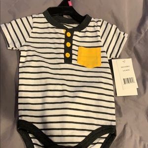 Never worn Isaac Mizrahi onesie !!